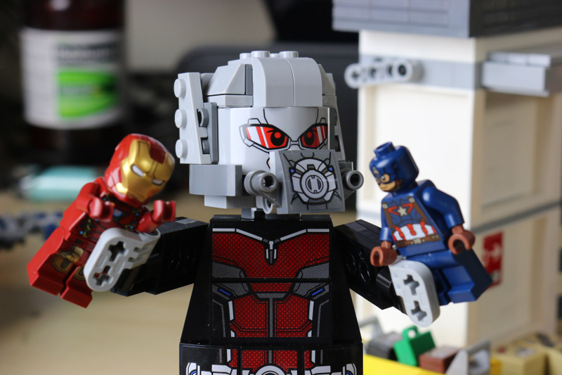 Illustration for article titled Toy Time Plays With Captain America: Civil War LEGO Sets